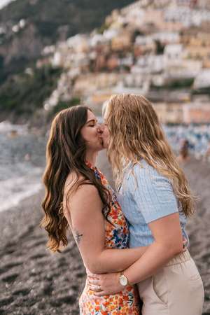 Same sex couple in Positano doing a photoshoot