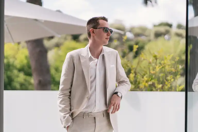 Broom ready for destination wedding in Sorrento