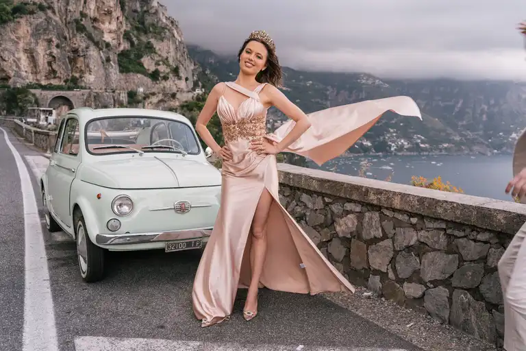 Vintage car photoshoot for destination wedding in Sorrento and Positano