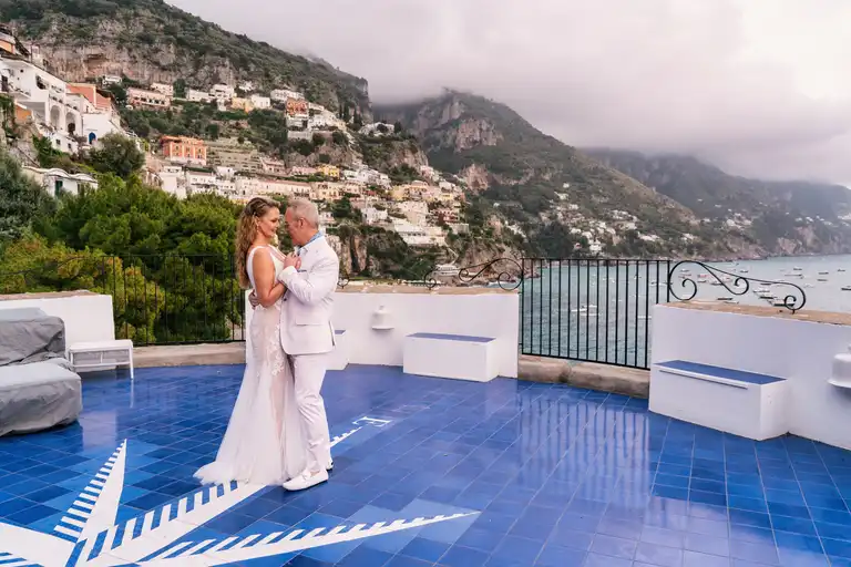 Destination wedding Torre Trasita overlooking Positano