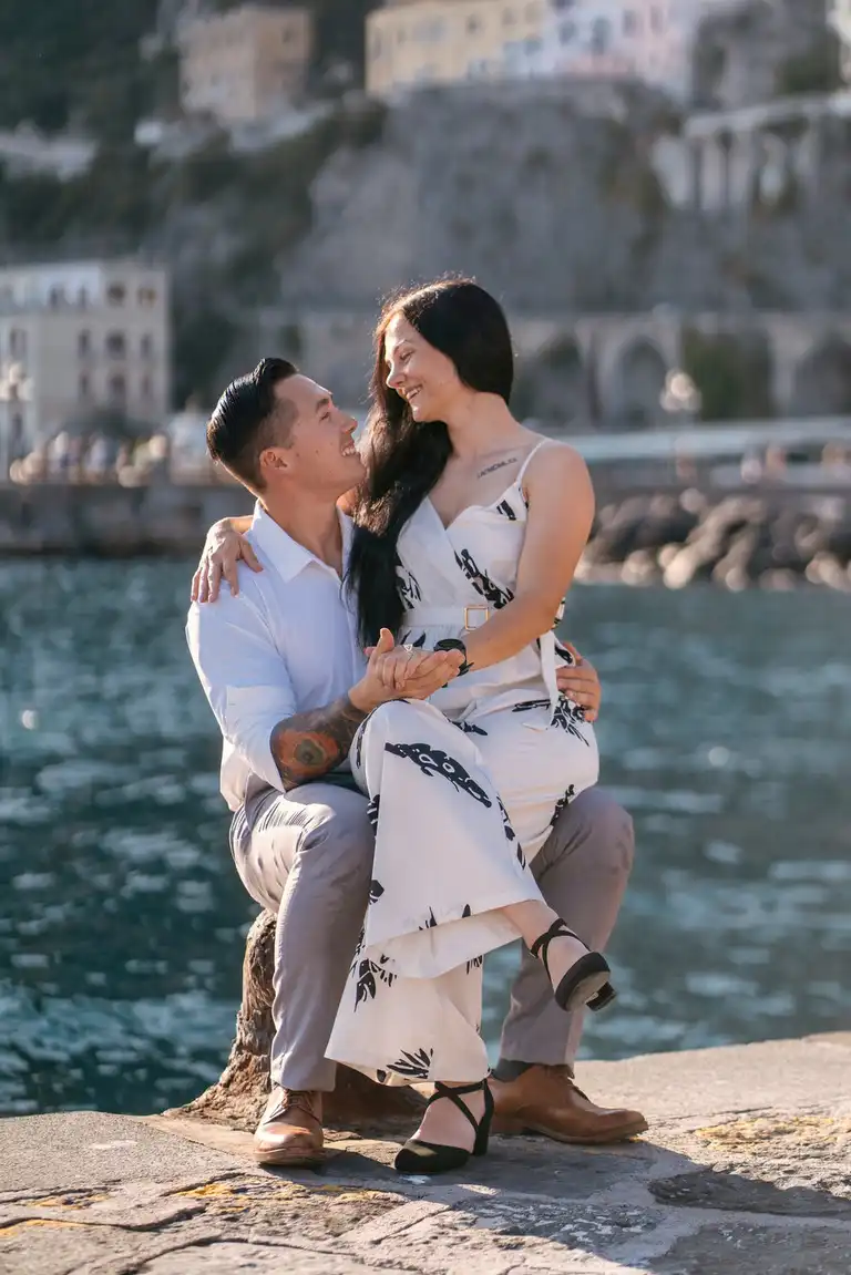 Couple proposing in Amalfi by the decks