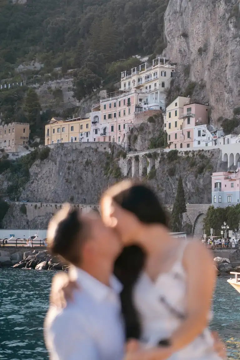 Couple proposing in Amalfi by the decks